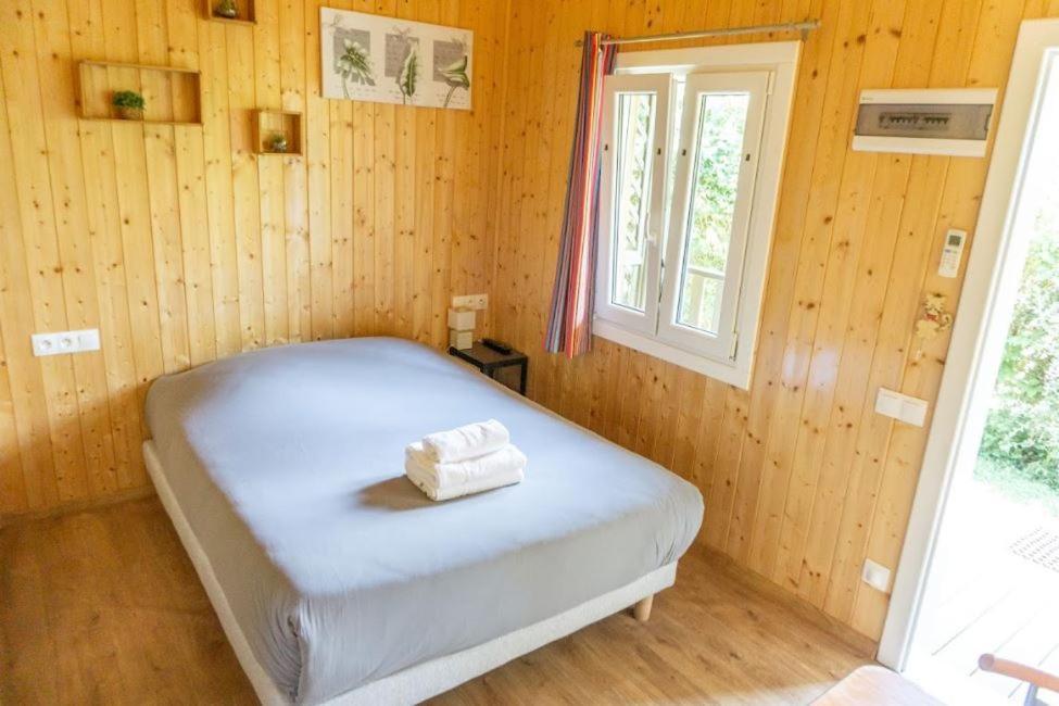 Domaine Des Epinettes Hotel Saint-Romain-de-Jalionas Bagian luar foto